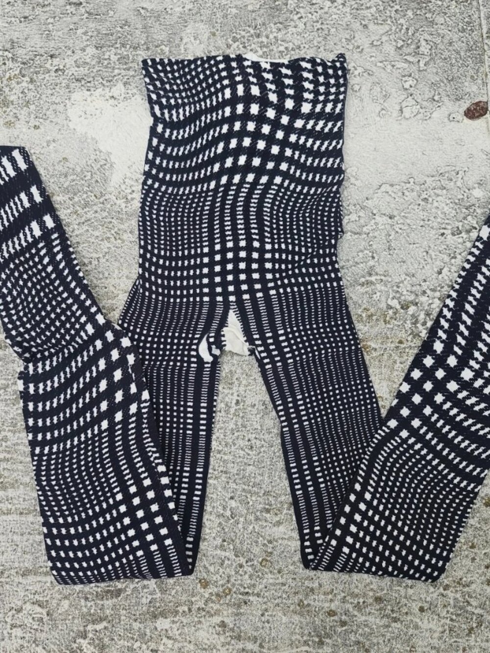 Burberry Kids Girl Tights Plaid Print Stretch 7.5” X 24.5” Black White Read Desc